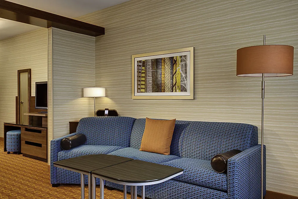 Fairfield Inn & Suites By Marriott Nashville Downtown-Metrocenter Hotel